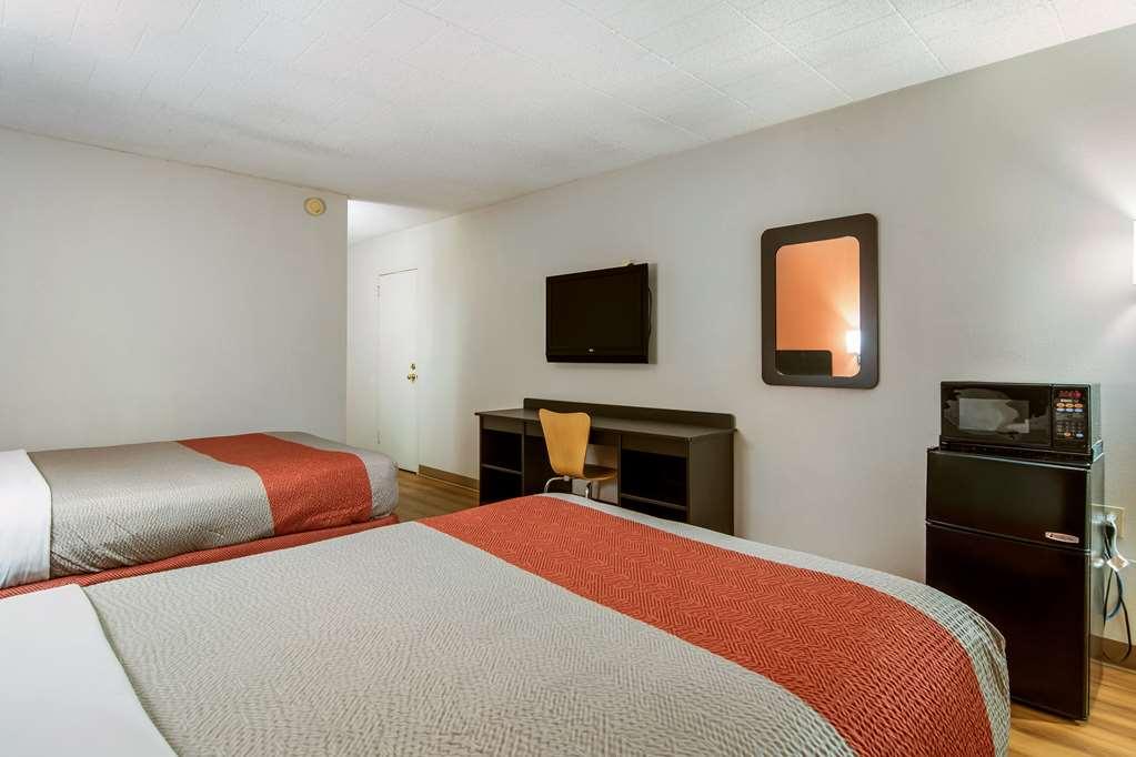 Motel 6-New Stanton, Pa Стая снимка