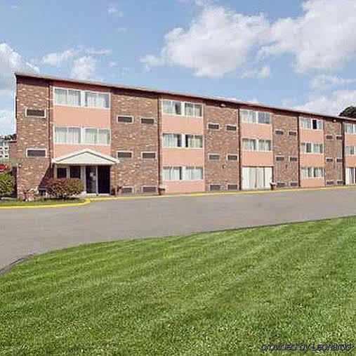 Motel 6-New Stanton, Pa Екстериор снимка