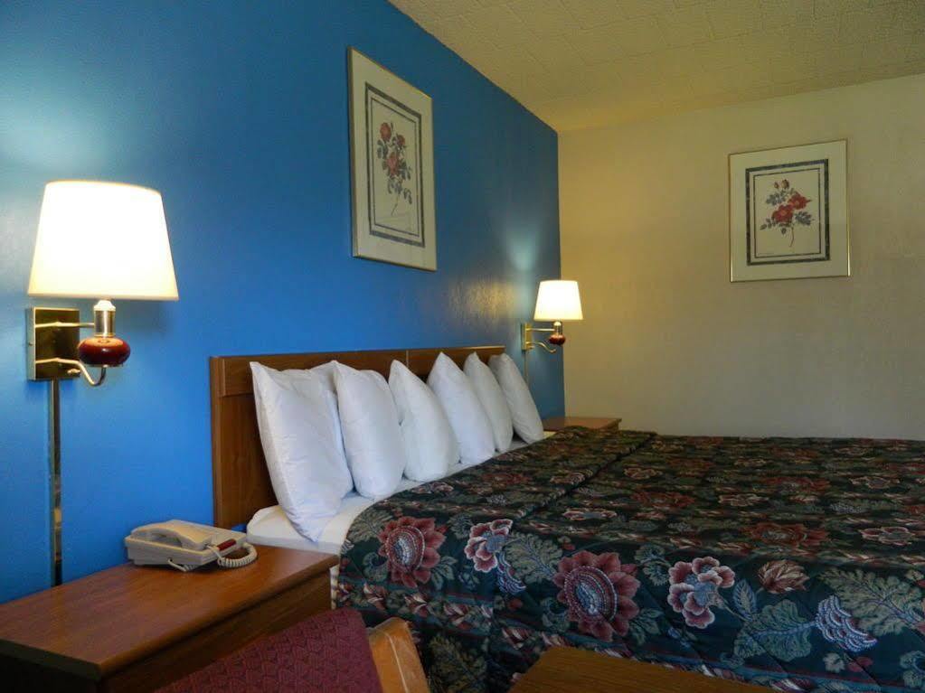 Motel 6-New Stanton, Pa Екстериор снимка