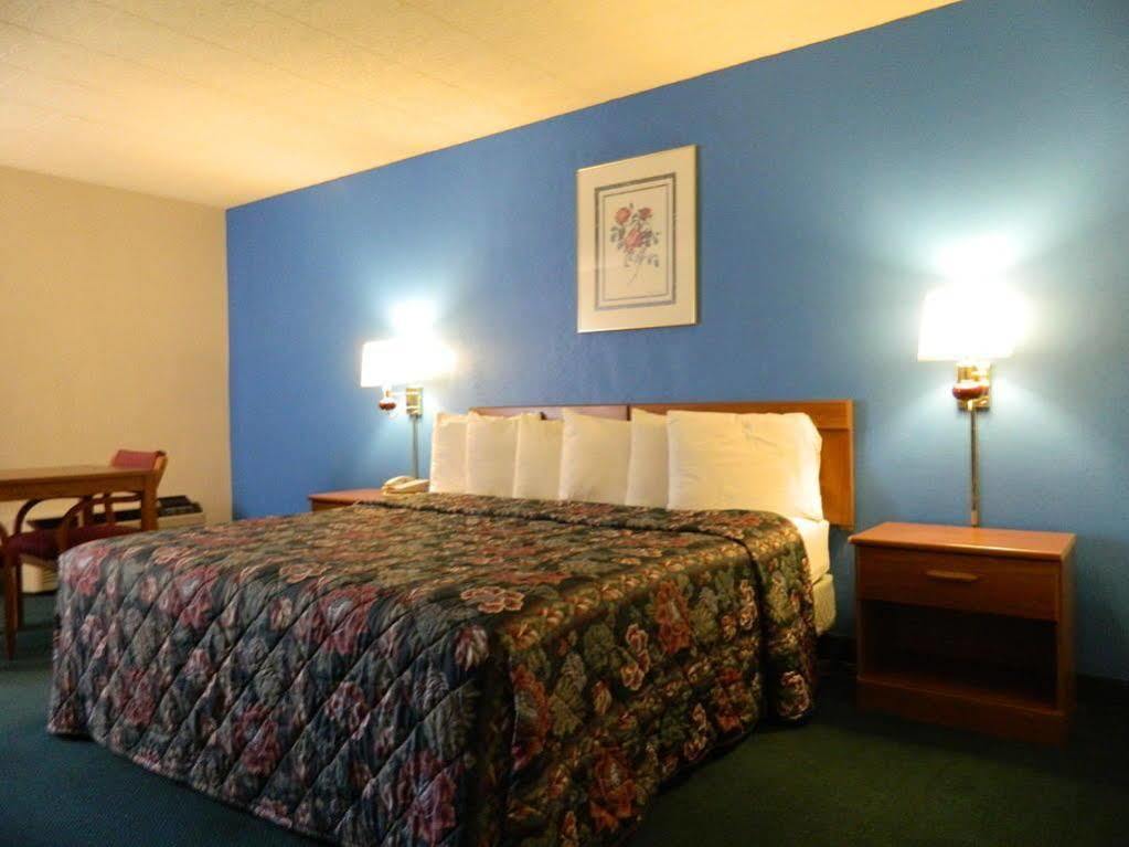 Motel 6-New Stanton, Pa Екстериор снимка